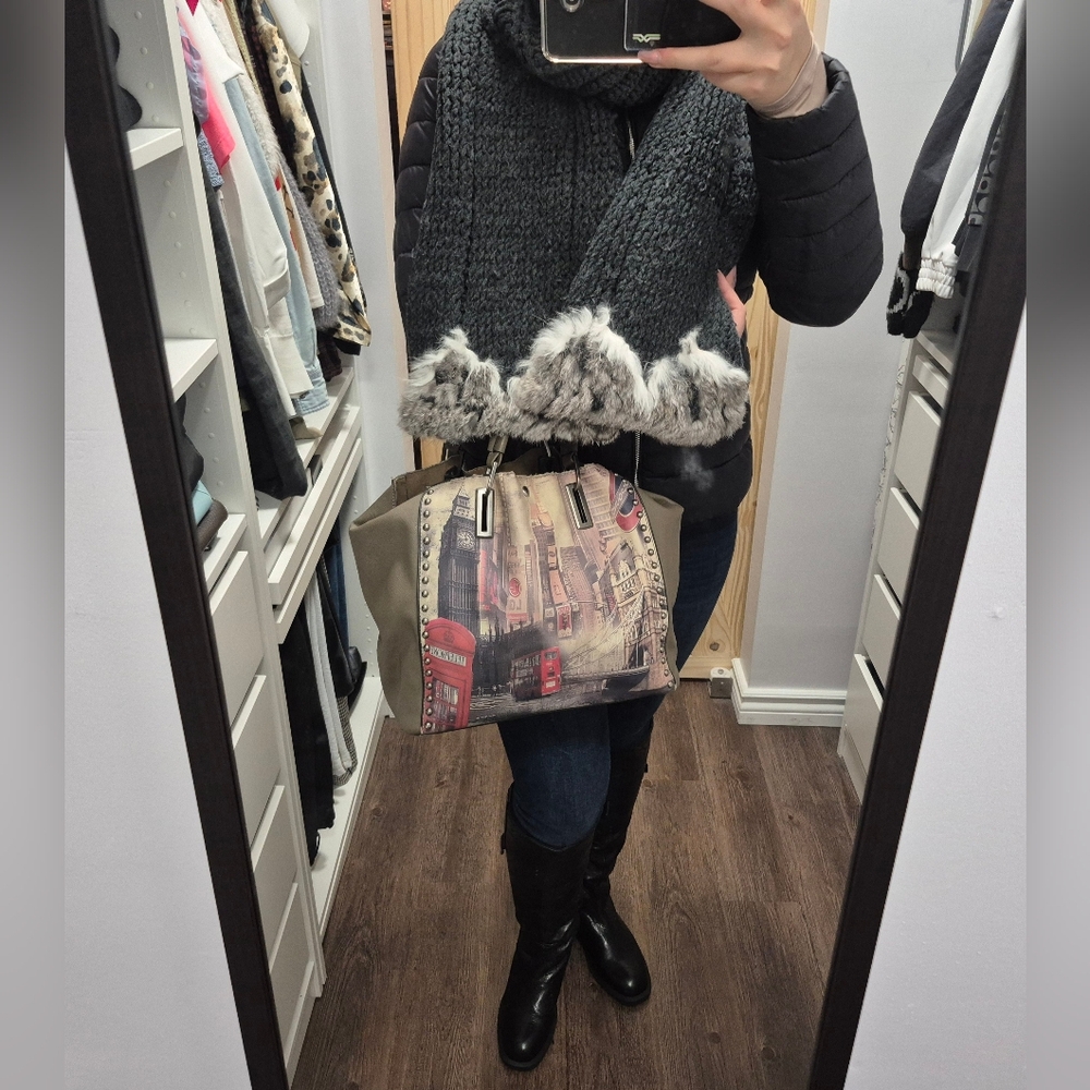 Rabbit Fur Knit Scarf With Gifted Tote Bag - Picture 3 of 13